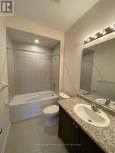 414 Salem Rd S, Ajax, ON - Indoor Photo Showing Bathroom