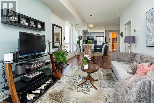 #1710 -83 Redpath Ave, Toronto, ON - Indoor Photo Showing Living Room
