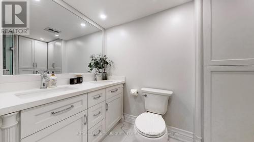 #312 -7 Townsgate Dr, Vaughan, ON - Indoor Photo Showing Bathroom
