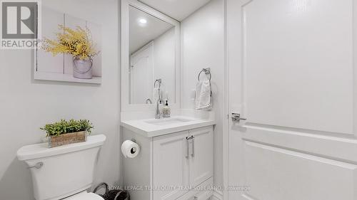 312 - 7 Townsgate Drive, Vaughan, ON - Indoor Photo Showing Bathroom