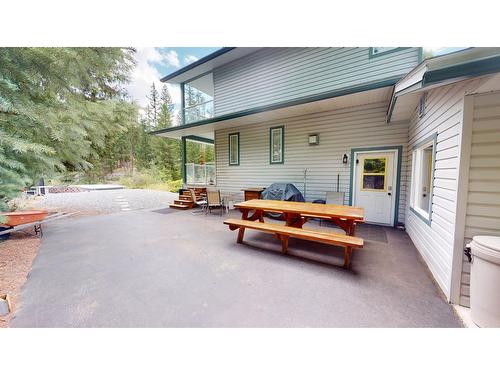 3001 Westside Road, Moyie, BC - Outdoor With Exterior