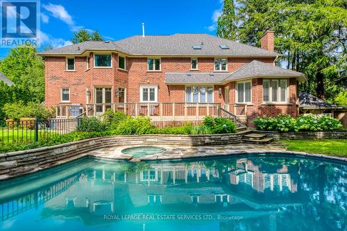 212 Poplar Dr, Oakville, ON - Outdoor With In Ground Pool
