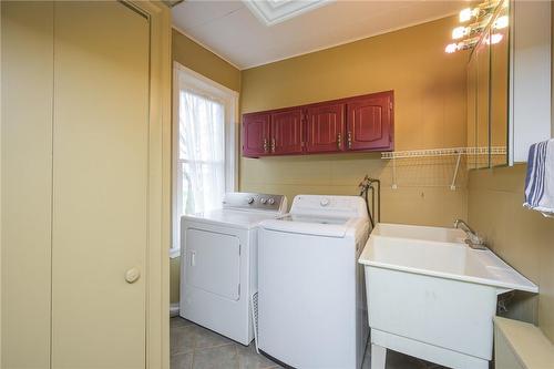 3142 Jerseyville Road W, Ancaster, ON - Indoor Photo Showing Laundry Room