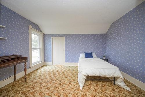 3142 Jerseyville Road W, Ancaster, ON - Indoor Photo Showing Bedroom