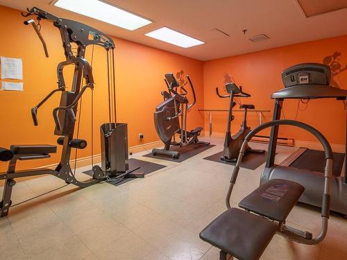 Exercise room - 607-1665 Av. Victoria, Saint-Lambert, QC - Indoor Photo Showing Gym Room