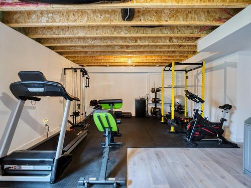 Exercise room - 15 Ch. Du Lac-Montaubois, Saint-Hippolyte, QC - Indoor Photo Showing Gym Room