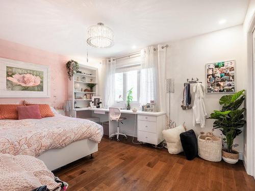 Chambre Ã Â coucher - 443 Rue Des Pins, Saint-Bruno-De-Montarville, QC - Indoor Photo Showing Bedroom