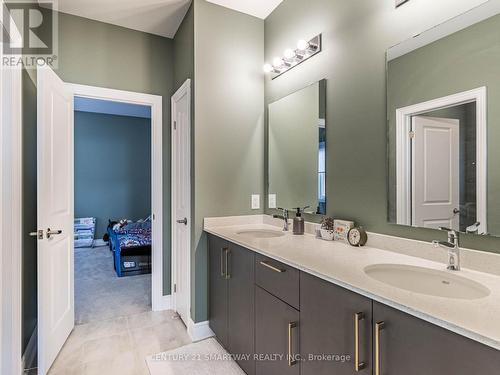 60 Jura Cres, Brampton, ON - Indoor Photo Showing Bathroom