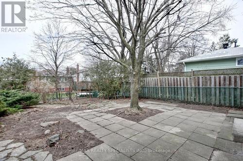 2420 Winthrop Crescent, Mississauga, ON - Outdoor