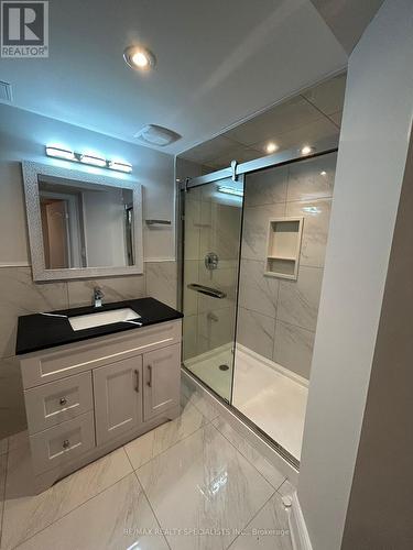 7 Gentle Fox Drive, Caledon, ON - Indoor Photo Showing Bathroom