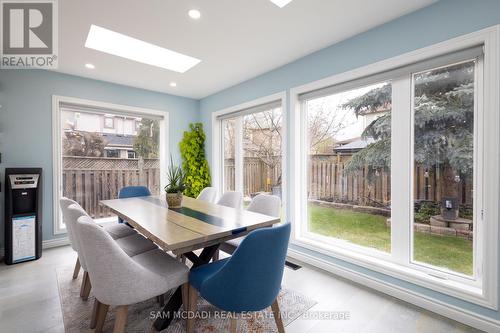 5757 Macphee Rd, Mississauga, ON - Indoor Photo Showing Dining Room