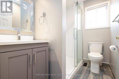 5757 Macphee Road, Mississauga, ON - Indoor Photo Showing Bathroom