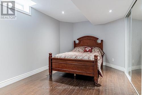 605 Matisse Pl, Mississauga, ON - Indoor Photo Showing Bedroom