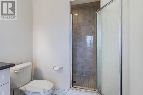 1732 Copeland Circle, Milton, ON - Indoor Photo Showing Bathroom