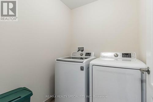1732 Copeland Circle, Milton, ON - Indoor Photo Showing Laundry Room