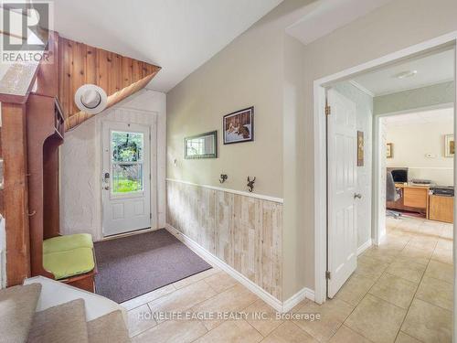 1394 Reay Rd E, Gravenhurst, ON - Indoor Photo Showing Other Room