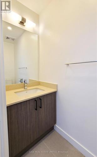 102 - 498A Eglinton Avenue E, Toronto, ON - Indoor Photo Showing Bathroom