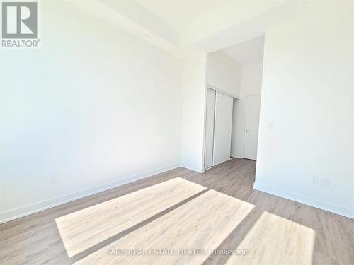 #102 -498A Eglinton Ave E, Toronto, ON - Indoor Photo Showing Other Room