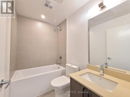#102 -498A Eglinton Ave E, Toronto, ON - Indoor Photo Showing Bathroom
