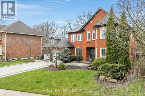 136 Park Dr, Whitchurch-Stouffville, ON - Outdoor