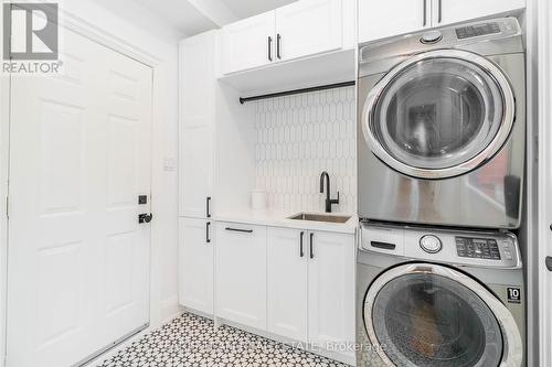 136 Park Dr, Whitchurch-Stouffville, ON - Indoor Photo Showing Laundry Room