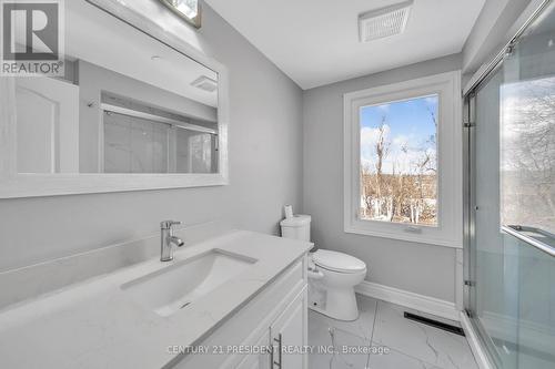 9291 Highway 25  W, Halton Hills, ON - Indoor Photo Showing Bathroom