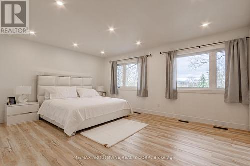 3411 Enniskillen Circle, Mississauga, ON - Indoor Photo Showing Bedroom
