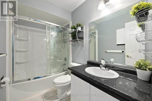 124 Sunforest Dr, Brampton, ON - Indoor Photo Showing Bathroom