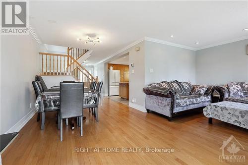 1894 La Chapelle Street, Ottawa, ON - Indoor Photo Showing Living Room