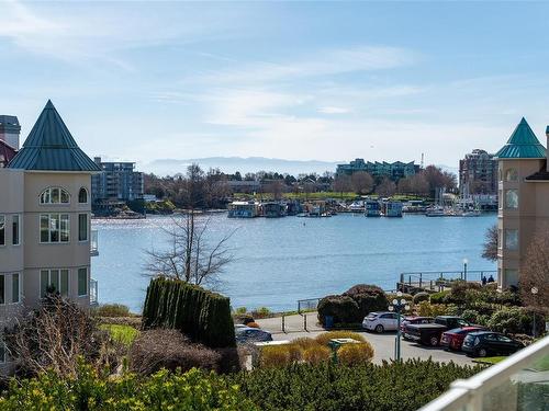 214-68 Songhees Rd, Victoria, BC - Outdoor With Body Of Water With View