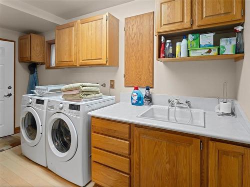 7764 Broomhill Rd, Sooke, BC - Indoor Photo Showing Laundry Room