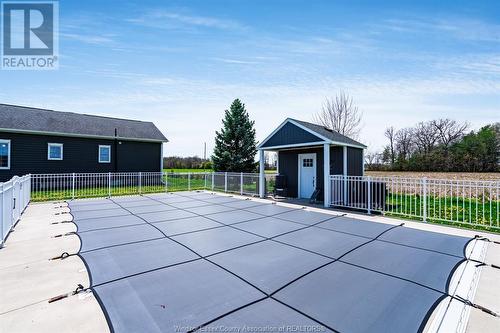 1842 Road 3 West, Kingsville, ON - Outdoor With In Ground Pool