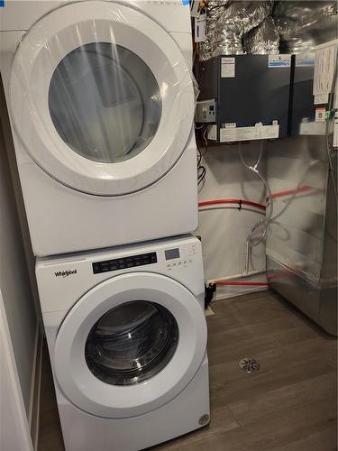 99 Roger Street|Unit #41, Waterloo, ON - Indoor Photo Showing Laundry Room