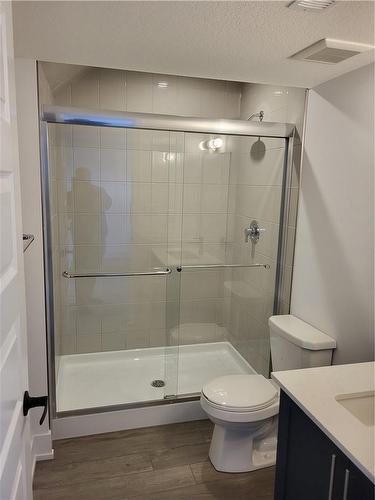 99 Roger Street|Unit #41, Waterloo, ON - Indoor Photo Showing Bathroom