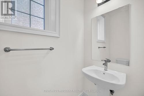 2577 Bandsman Crescent, Oshawa, ON - Indoor Photo Showing Bathroom