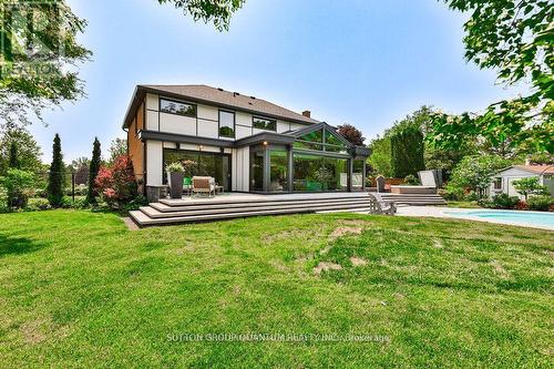 18 Karendale Cres, Hamilton, ON - Outdoor With In Ground Pool