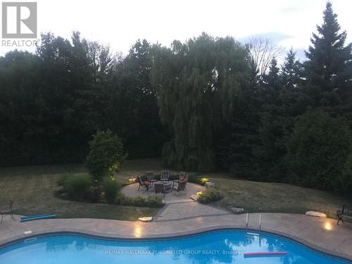 54 Charing Cres, Aurora, ON - Outdoor With In Ground Pool