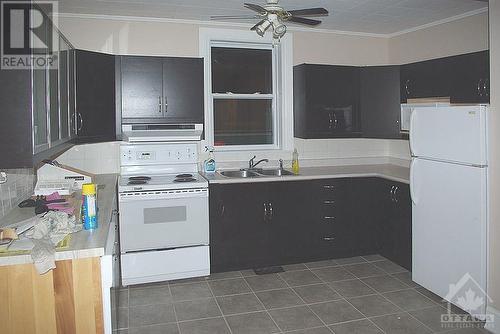 45 Carleton Street, Almonte, ON - Indoor Photo Showing Kitchen With Double Sink