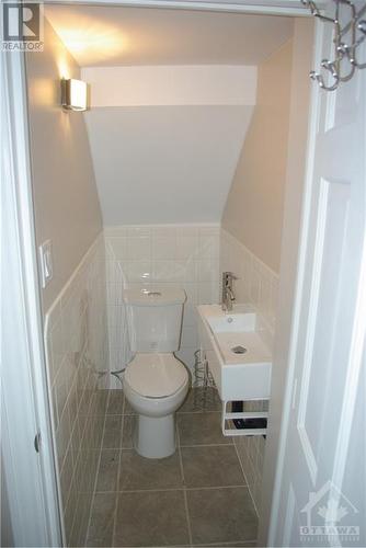 2pc main level - 45 Carleton Street, Almonte, ON - Indoor Photo Showing Bathroom