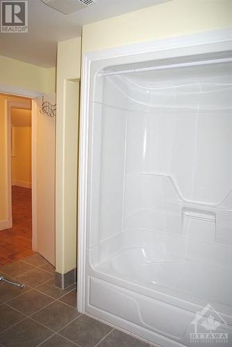 45 Carleton Street, Almonte, ON - Indoor Photo Showing Bathroom