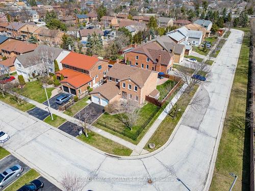 649 Weyburn Sq, Pickering, ON - Outdoor With View