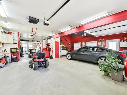 Garage - 500 Rue Du Palais, Saint-Jérôme, QC - Indoor Photo Showing Garage