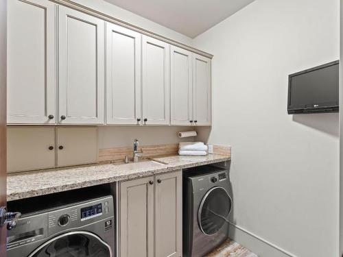 1709 Cheakamus Drive, Kamloops, BC - Indoor Photo Showing Laundry Room