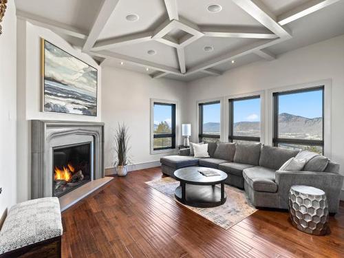 1709 Cheakamus Drive, Kamloops, BC - Indoor Photo Showing Living Room With Fireplace