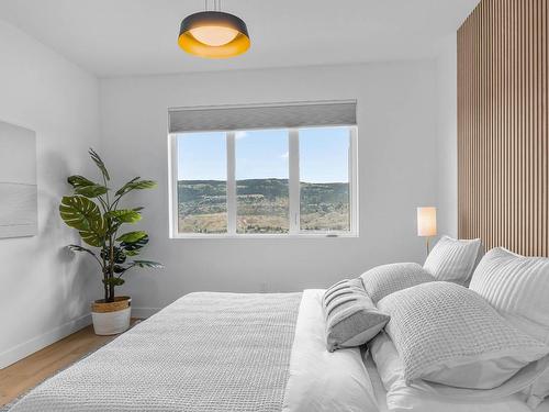 5014 Sun Rivers Drive, Kamloops, BC - Indoor Photo Showing Bedroom