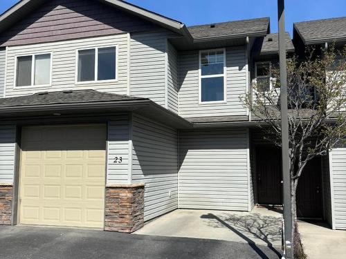 23-2046 Robson Place, Kamloops, BC - Outdoor With Exterior