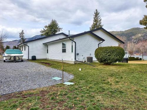 1050 Arbutus Place, Chase, BC - Outdoor
