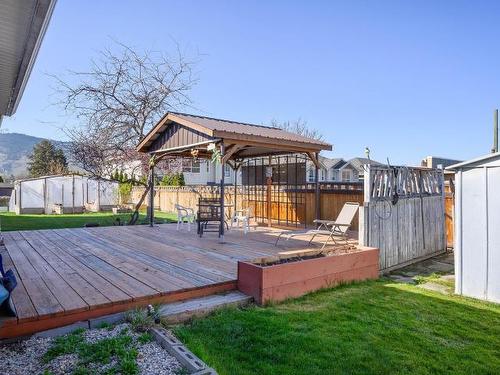 1070 Southill Street, Kamloops, BC - Outdoor With Deck Patio Veranda