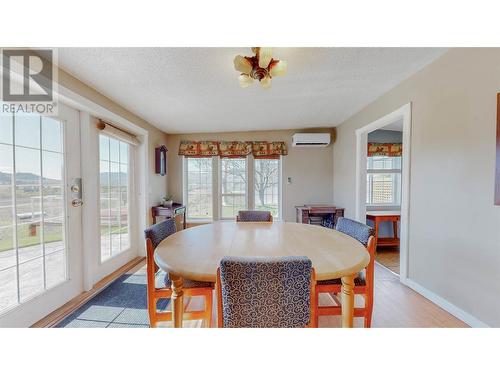5403 Snowbrush Street, Oliver, BC - Indoor Photo Showing Dining Room