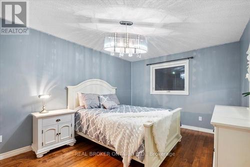 5972 Aquarius Crt, Mississauga, ON - Indoor Photo Showing Bedroom